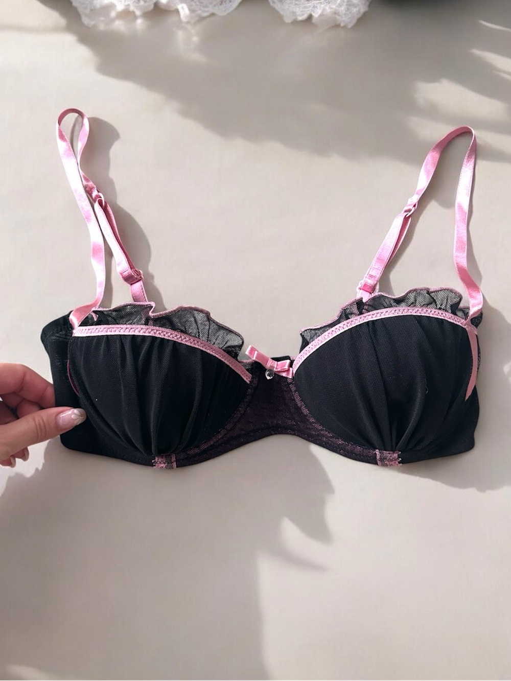 Vtg 🎀 Y2K Candie’s Pink & Black Mesh Ruffle Bra 34C 🎀 McBling McBling